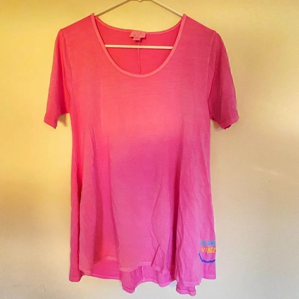 NWT Lularoe Pink Scoop Neck Short Sleeve T-Shirt Size XXS